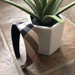 Authentic Burberry nova check headband 2” thick